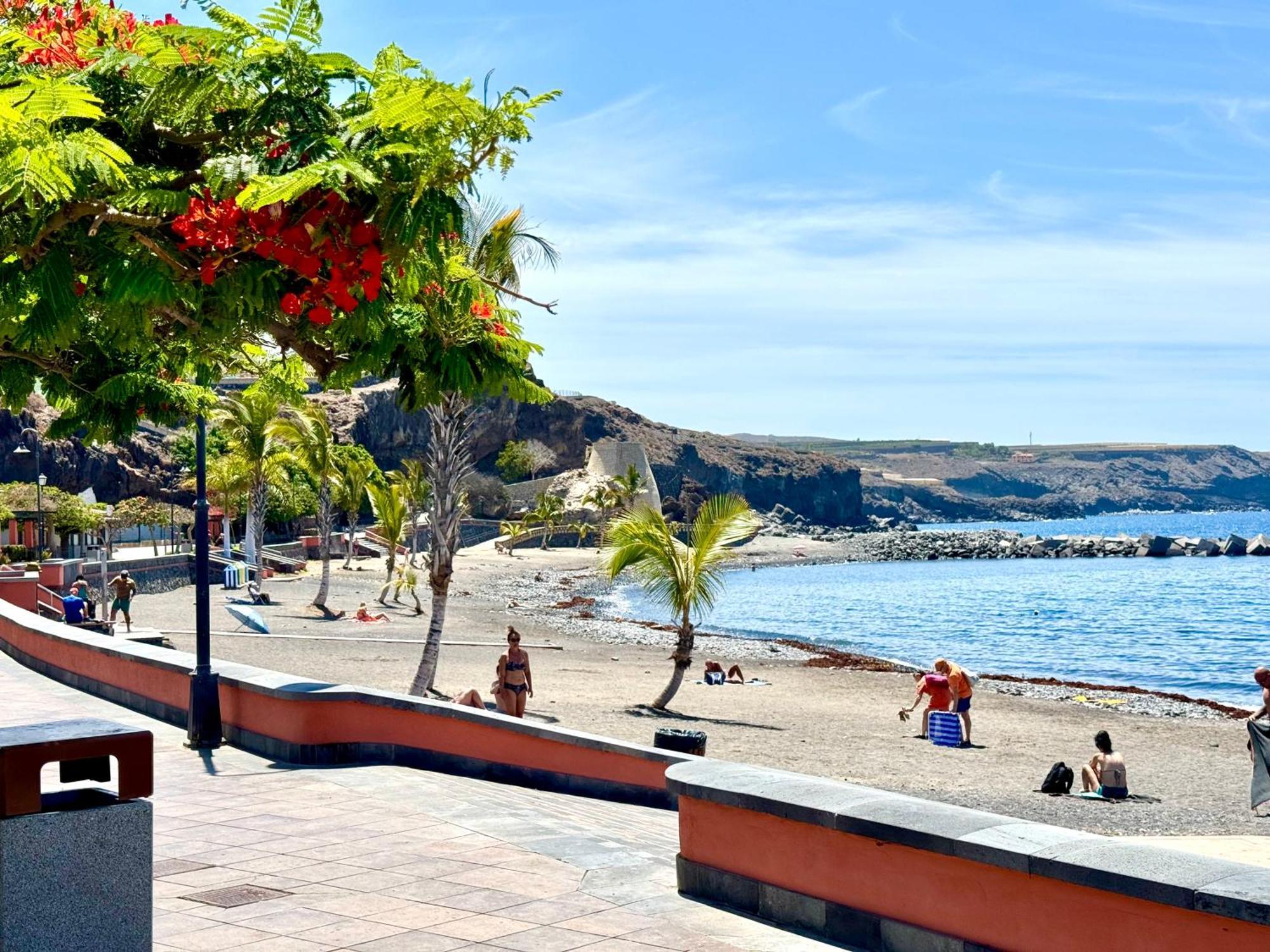 Number 5 At The Marina, Playa San Juan, South Tenerife Extérieur photo